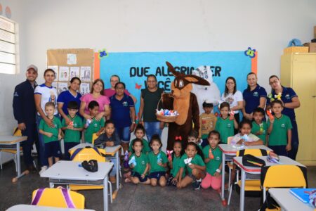 Primeira-Dama de Porto Estrela Célia Pelachim promove Páscoa Solidaria com a doação de ovos de chocolate