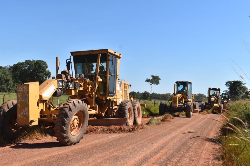 Secretaria Municipal de Obras e Infraestrutura realiza a manutenção das estradas rurais de Porto Estrela