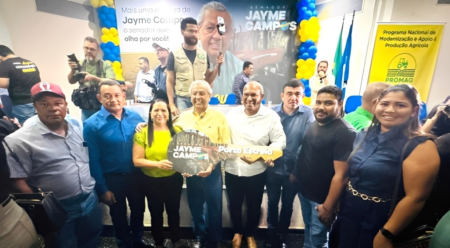 Porto Estrela é contemplada com trator agrícola por meio de parceria entre senador Jayme Campos e Ministério da Agricultura