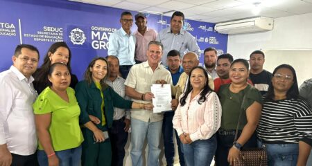 Prefeito de Porto Estrela solicita investimentos à agricultura familiar durante entrega de maquinários com presença do ministro Carlos Fávaro