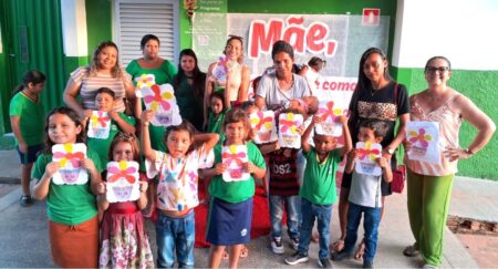 Emoção e carinho marcam homenagem às mães em escola infantil de Porto Estrela