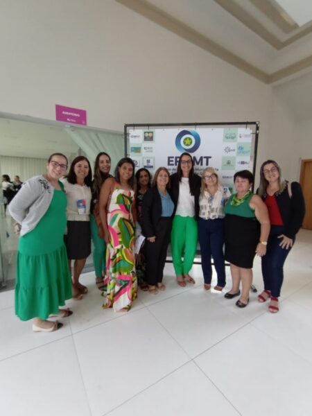 Primeira-dama de Porto Estrela Célia Pelachim participa de curso de planejamento da APDM
