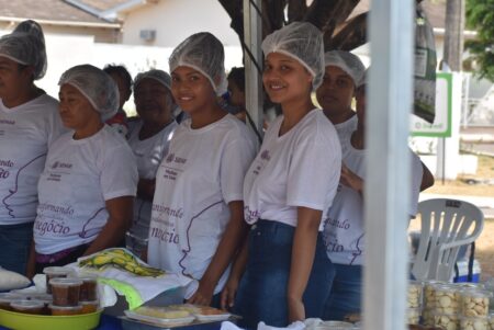 Feira Mulheres Em Campo